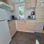 Zecamping 3 Etoiles Piscine Chauffee Dog Friendly Locatif Bbq Clim * Le Change