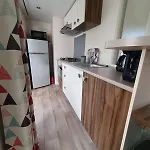 Zecamping 3 Etoiles Piscine Chauffee Dog Friendly Locatif Bbq Clim Le Change