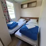Camping Zecamping 3 Etoiles Piscine Chauffee Dog Friendly Locatif Bbq Clim Le Change
