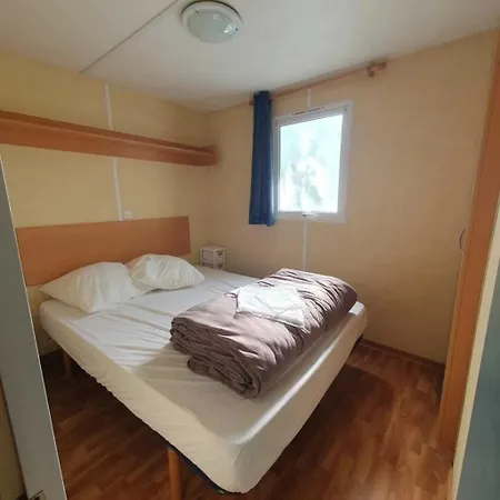 Camping 3 Etoiles - Piscine - Eeicbi Campsite *