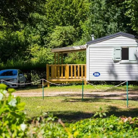 Camping 3 Etoiles - Piscine - Eeicbi Campsite *