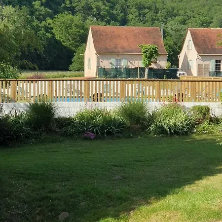 Campsite Camping 3 Etoiles - Piscine - Eeicbi Le Change