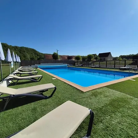 Zecamping 3 Etoiles Piscine Chauffee Dog Friendly Locatif Bbq Clim * Le Change