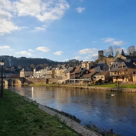 3 étoiles - Piscine - Eeicbi