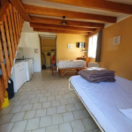 بيت للعطل Zecamping 3 Etoiles Piscine Chauffee Dog Friendly Locatif Tv Bbq 48m2