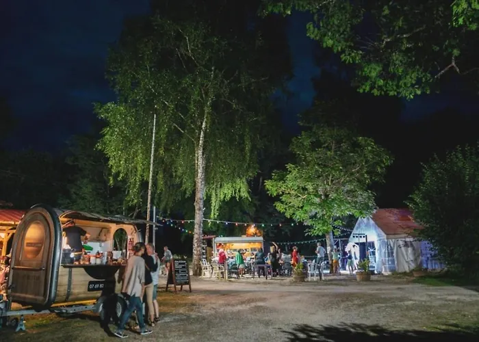 Kamp alanı 3 Etoiles - Piscine - Eeicbi Le Change