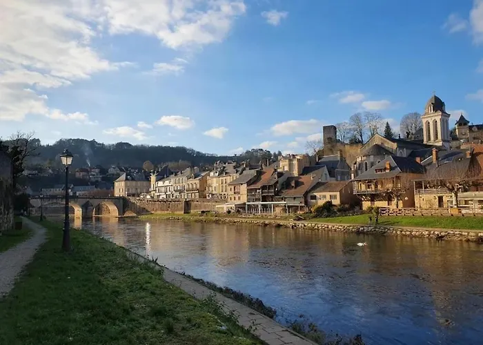 3 Etoiles - Piscine - Eeicbi