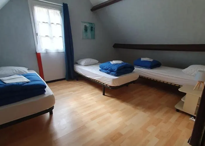 3 Etoiles - Piscine - Eeicbi Kamp alanı